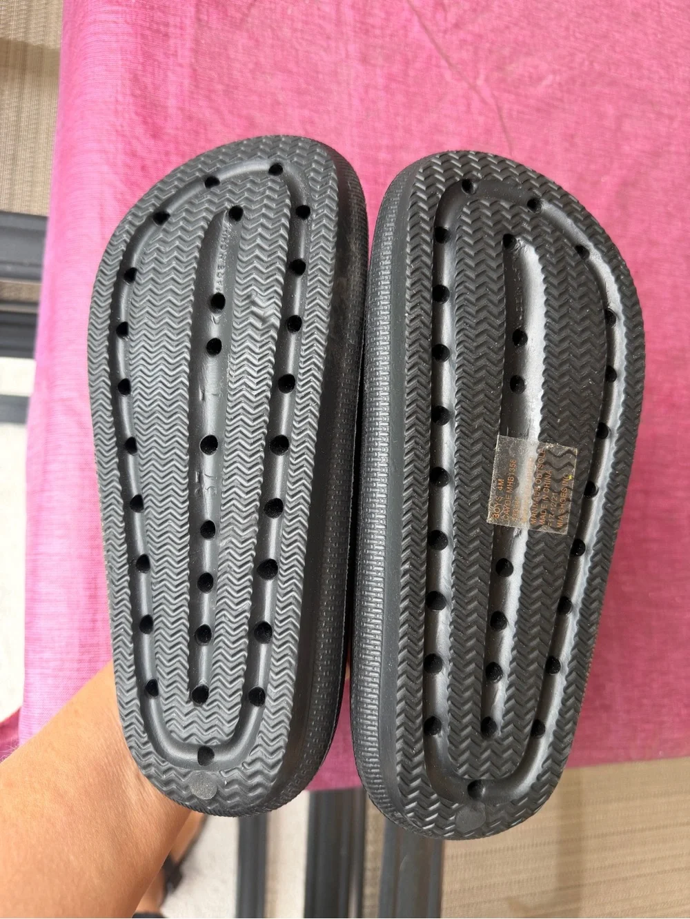 👉🏼NWT👈🏼 Kid’s Strauss + Ramm Black Cayde Youth Slide Sandal Sz: 4M